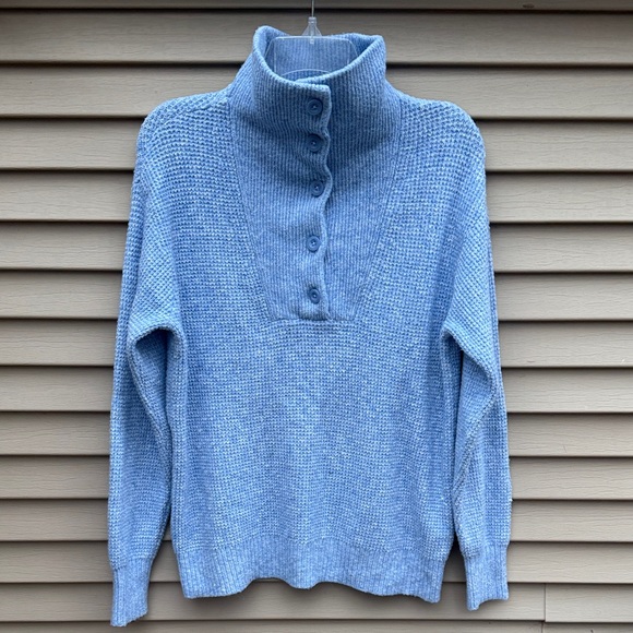 Aerie CozyUp Waffle Button Sweater in a light blue color Size XS (oversized) - Picture 8 of 9
